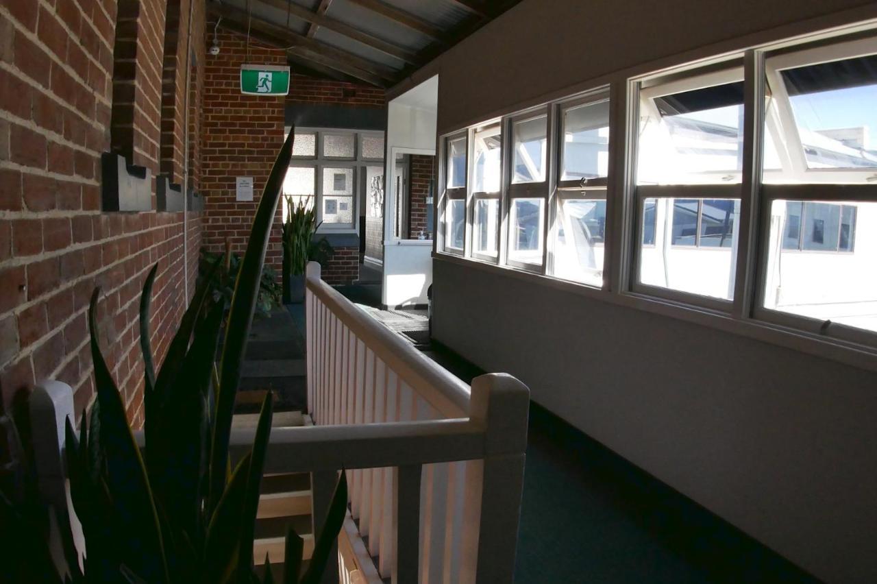 Geraldton Backpackers Vandrehjem Eksteriør billede